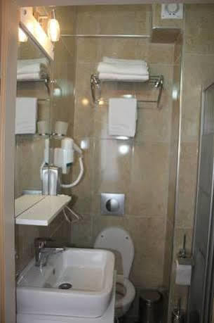Global Suite Istanbul Exterior photo